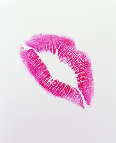 20060429122931-kiss.jpg